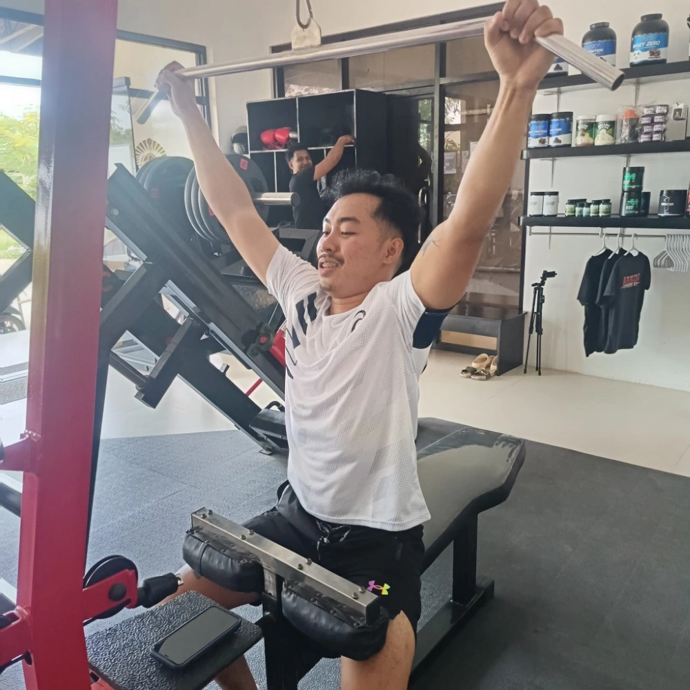 Latpull exercise for back at gym